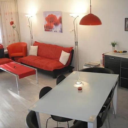 60 M2 Mit Hallenbad Und Sauna דירה