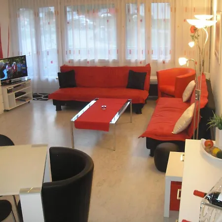 60 M2 Mit Hallenbad Und Sauna